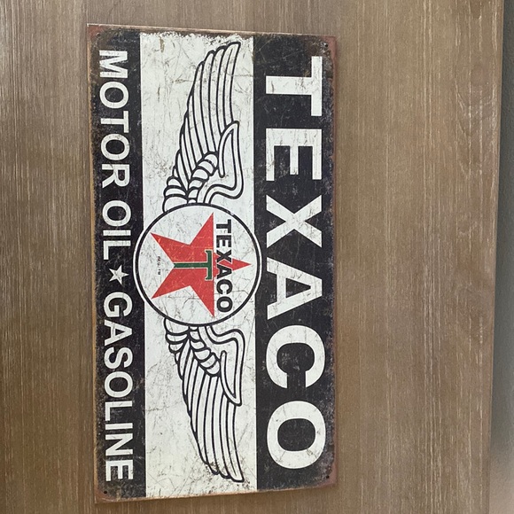 Texaco Motor Oil & Gasoline Vintage Styled Metal Sign - Picture 1 of 5